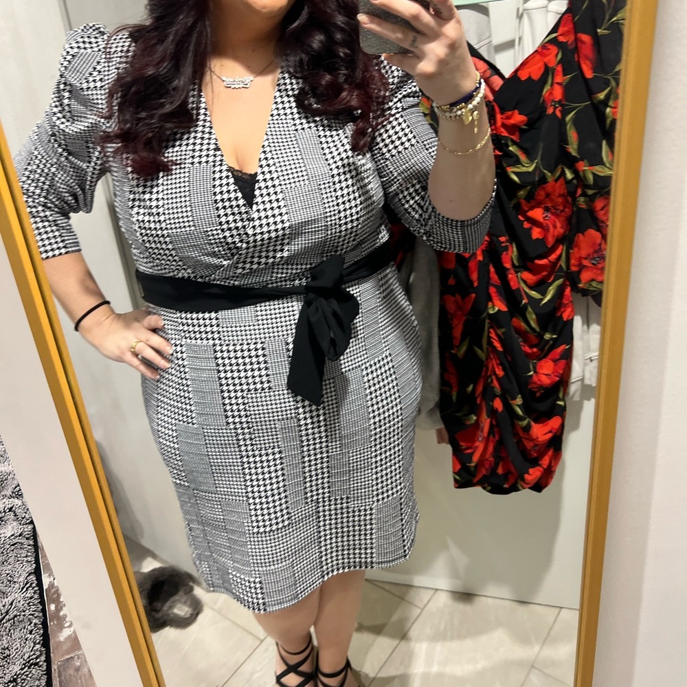 ✨Like New✨Houndstooth Dress